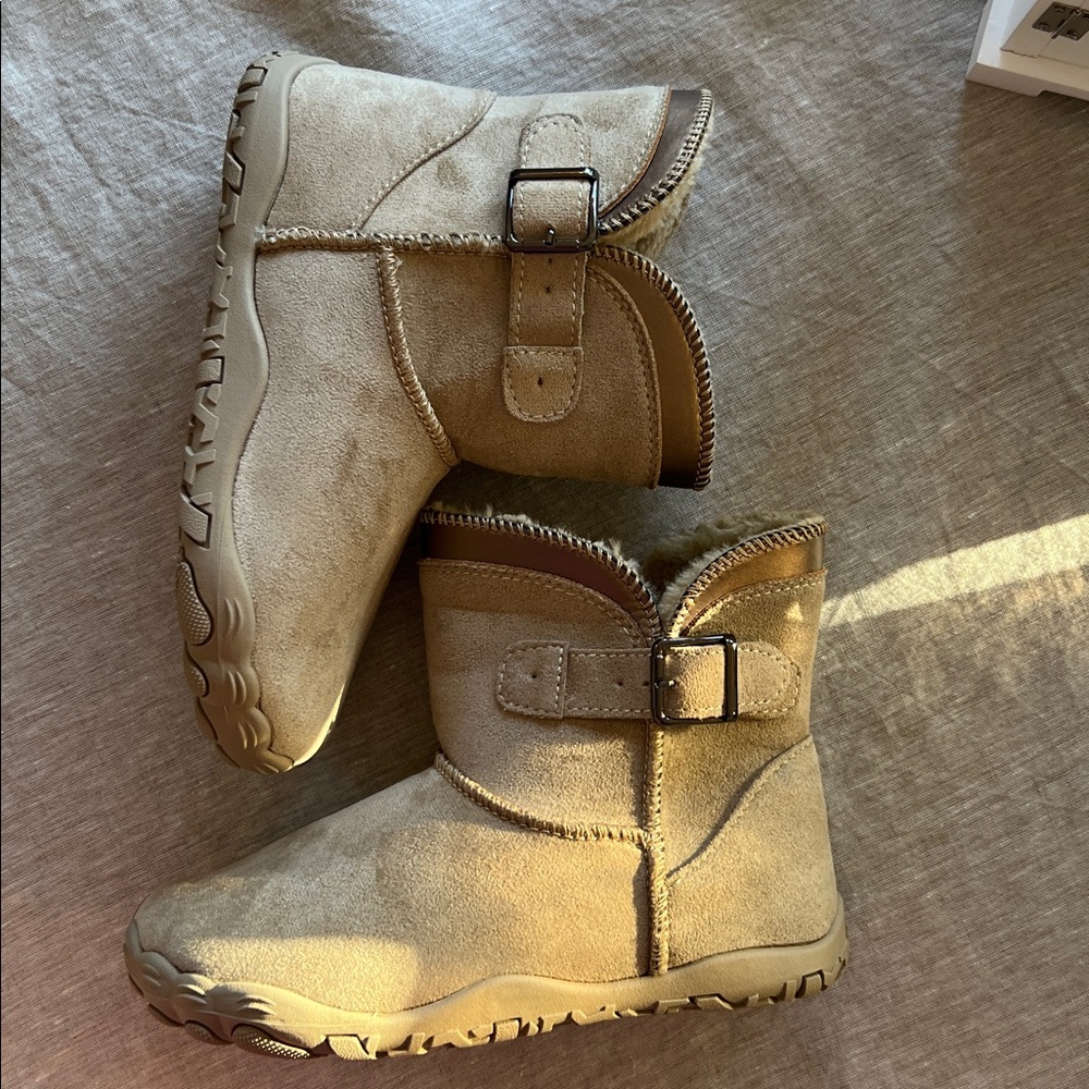 Hike Footwear Cozely Barefoot Boots